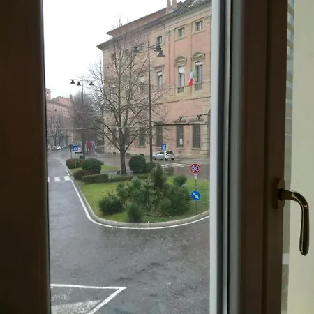 Tribunale 4 Luxury - Bedinbolognacentro Palace H * ボローニャ