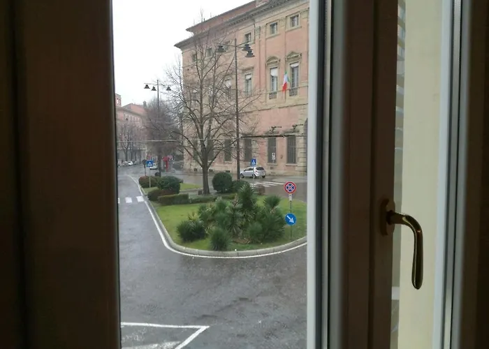 Tribunale 4 Luxury - Bedinbolognacentro Palace H * Bologna