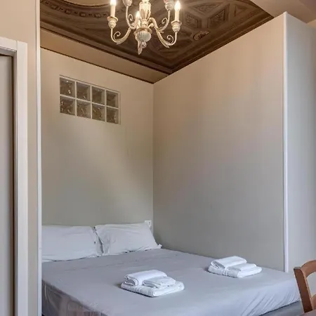 Affittacamere Tribunale 4 Luxury - Bedinbolognacentro Palace H Bologna